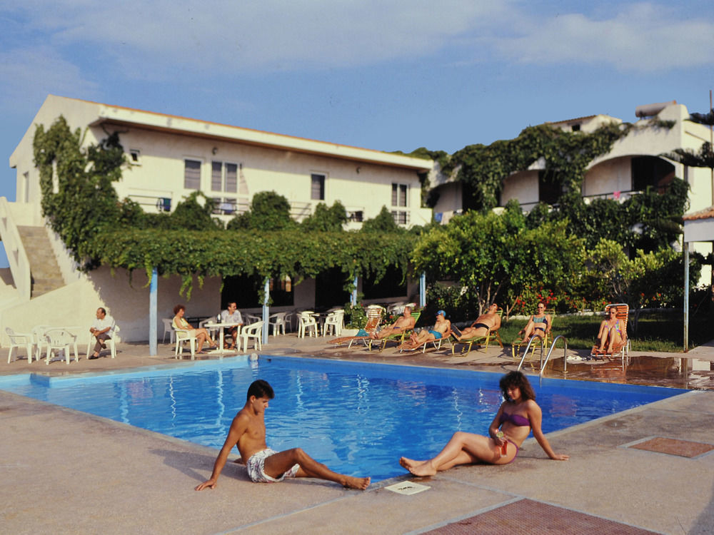 Greta Beach Аниссарас Экстерьер фото